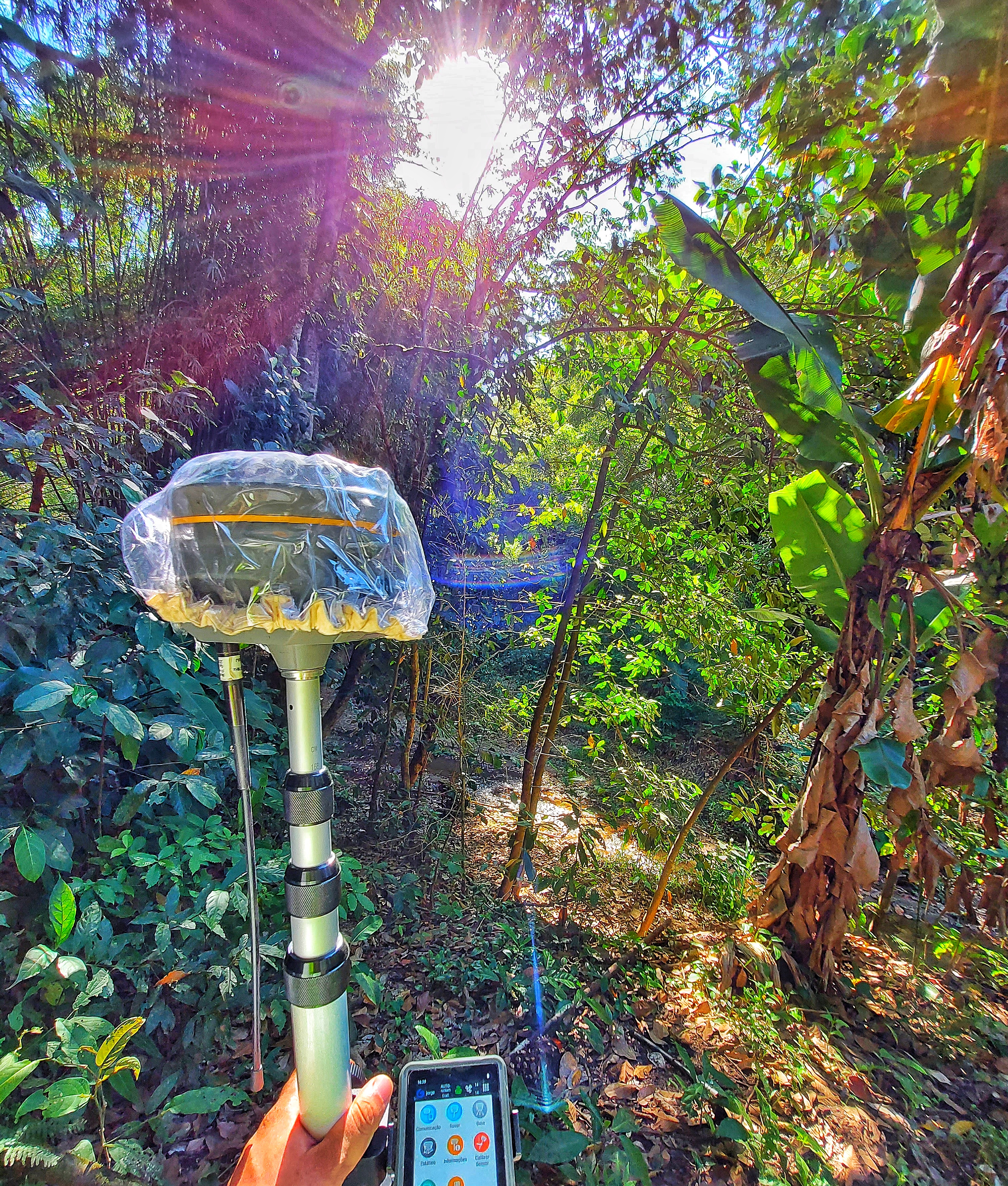 GPS RTK em vegetação densa com raio de sol